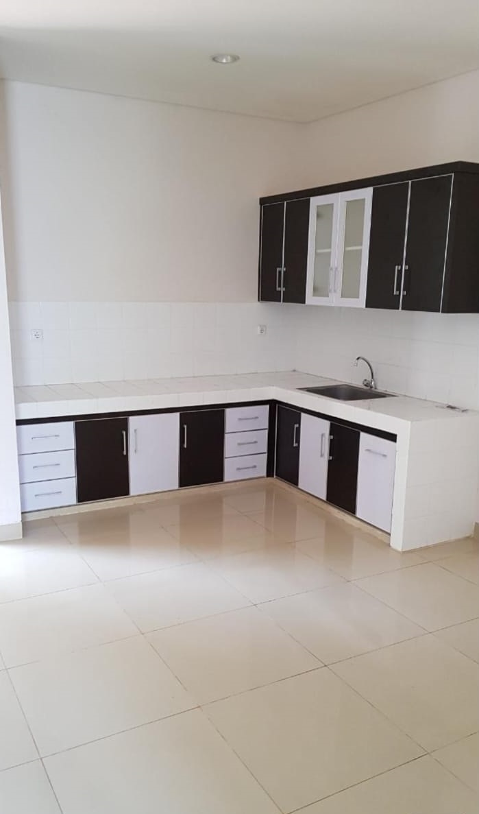 Dijual Rumah di Airlangga Grand Taruma